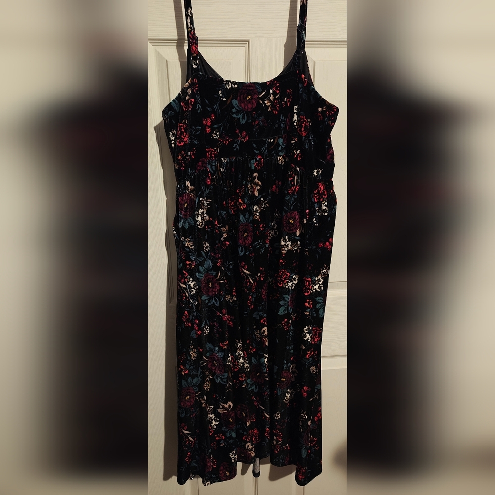 Torrid Midi Velvet Skater Dress With Pockets! - Picture 8 of 8